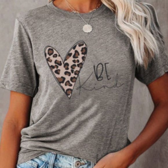 Tshirt - Picture 1 of 2